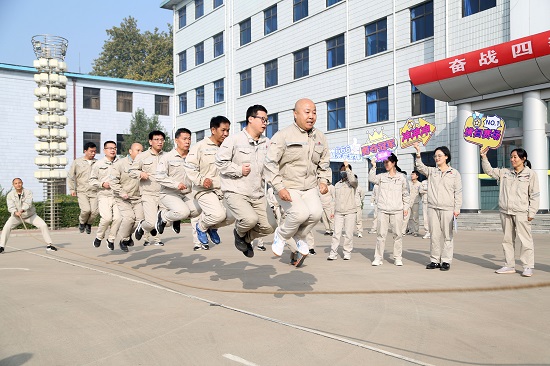 马头三聚焦3 - 副本.jpg