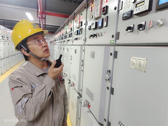 【球王会榜样】球王会体育官方网站技术能手｜单旭杰：鲜衣怒马 不负韶华 - 副本.jpg