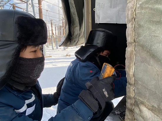 【球王会故事】雪夜漫漫，暖流潺潺 - 副本.jpg