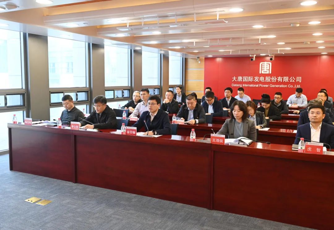 1709512677244065153.jpg 市场营销会.jpg