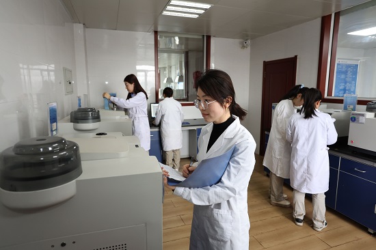 集团公司巾帼建功示范岗｜托克托发电公司 (3) - 副本.jpg