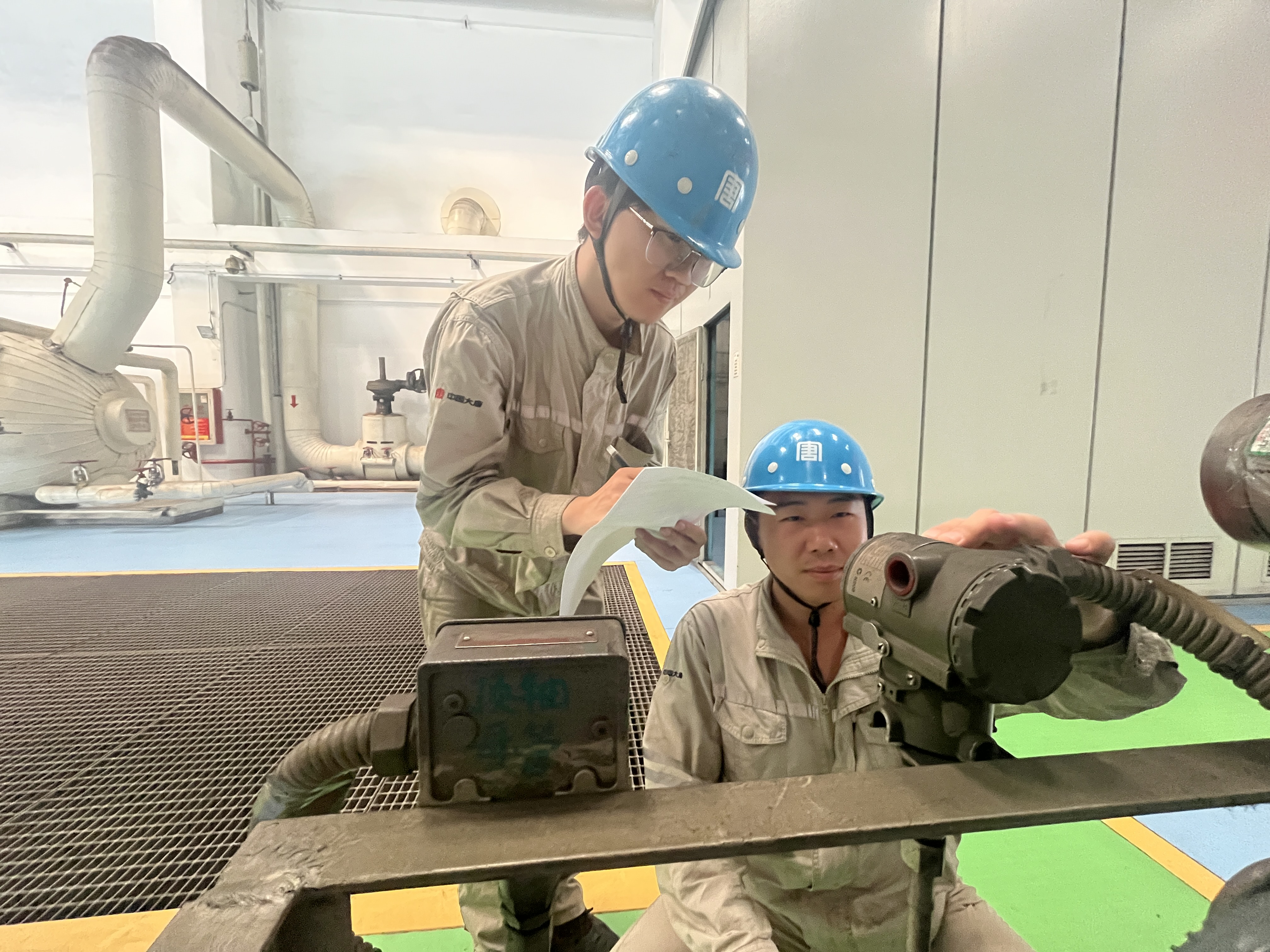 【新闻镜头】丰润热电公司：抢抓“黄金期” 奏响“秋检曲” (1).jpg