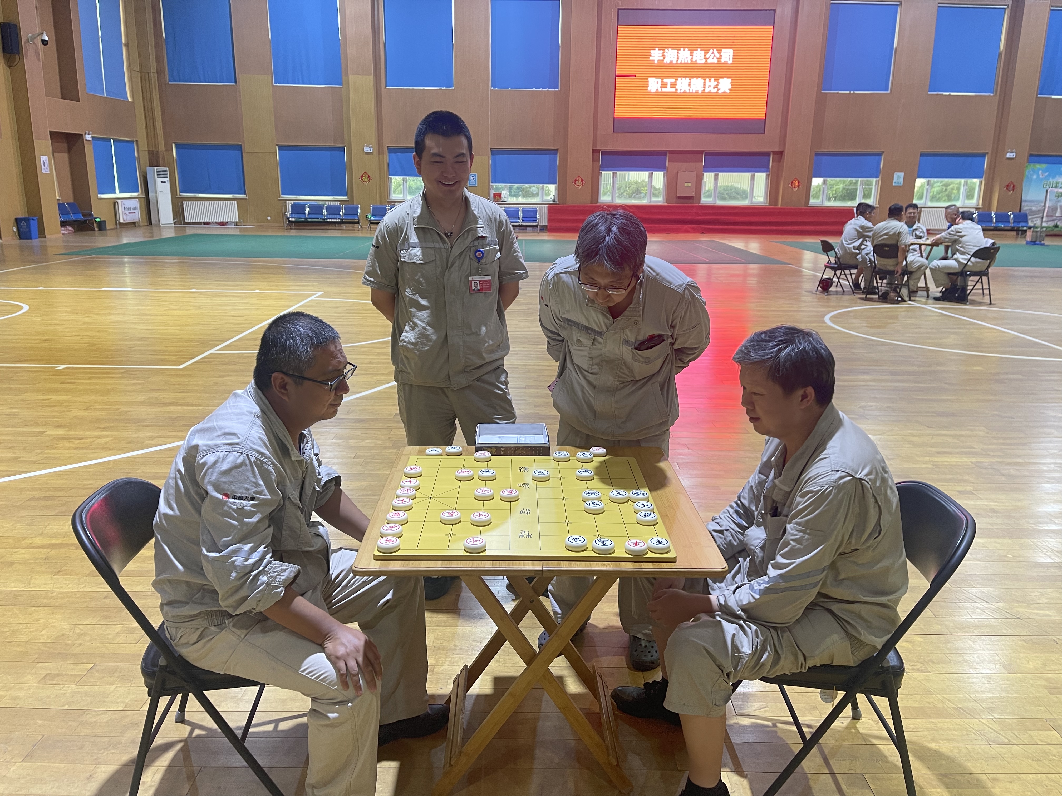 【文化动态】丰润热电公司开展职工棋牌比赛 (2).jpg
