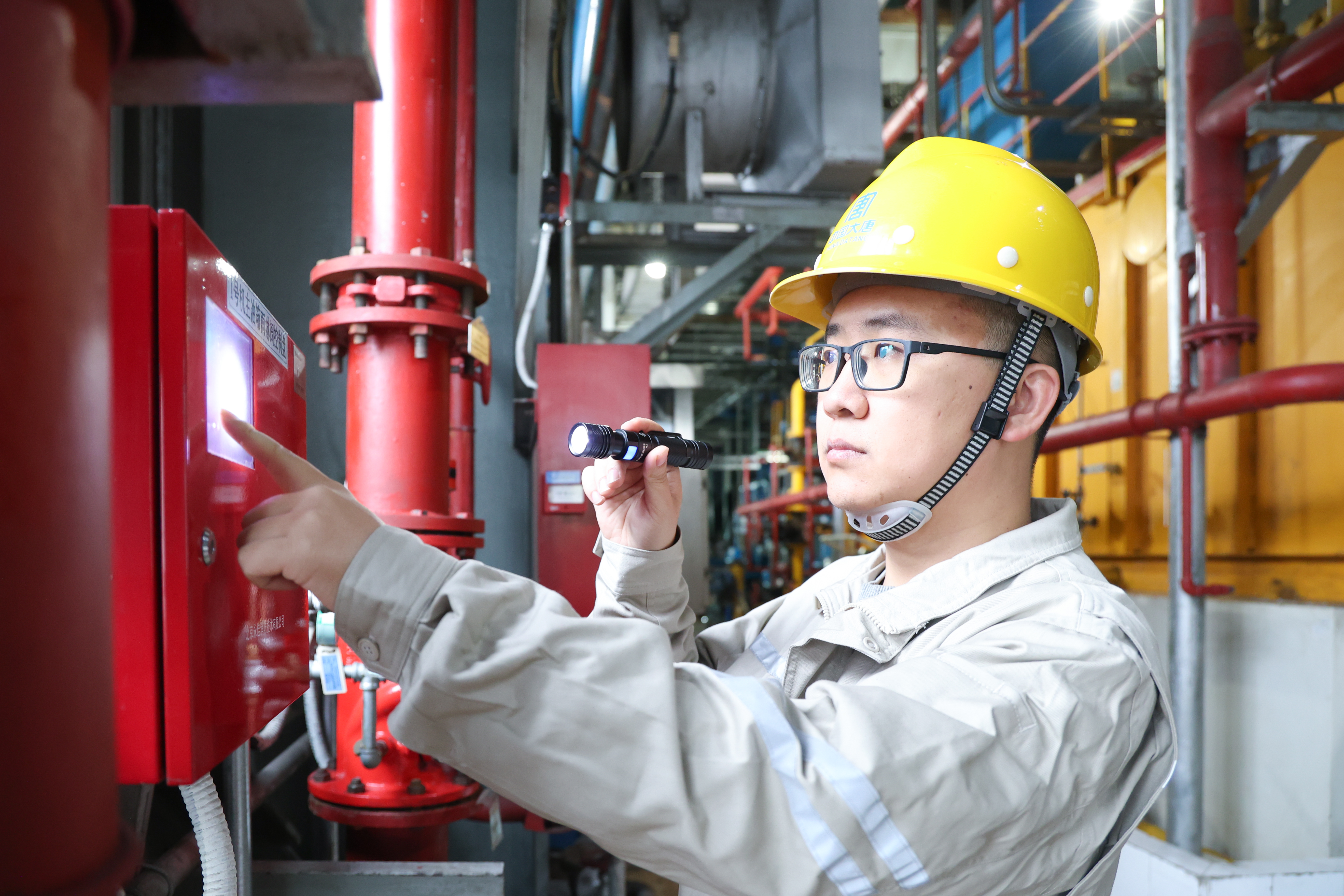 【球王会榜样】单旭杰：匠心筑梦，笃行致远 (5).jpg