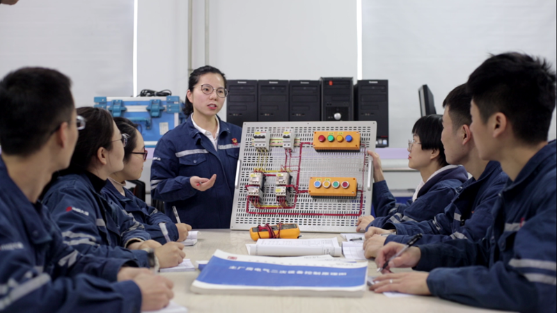 1668059438728048867.png 陕西.png