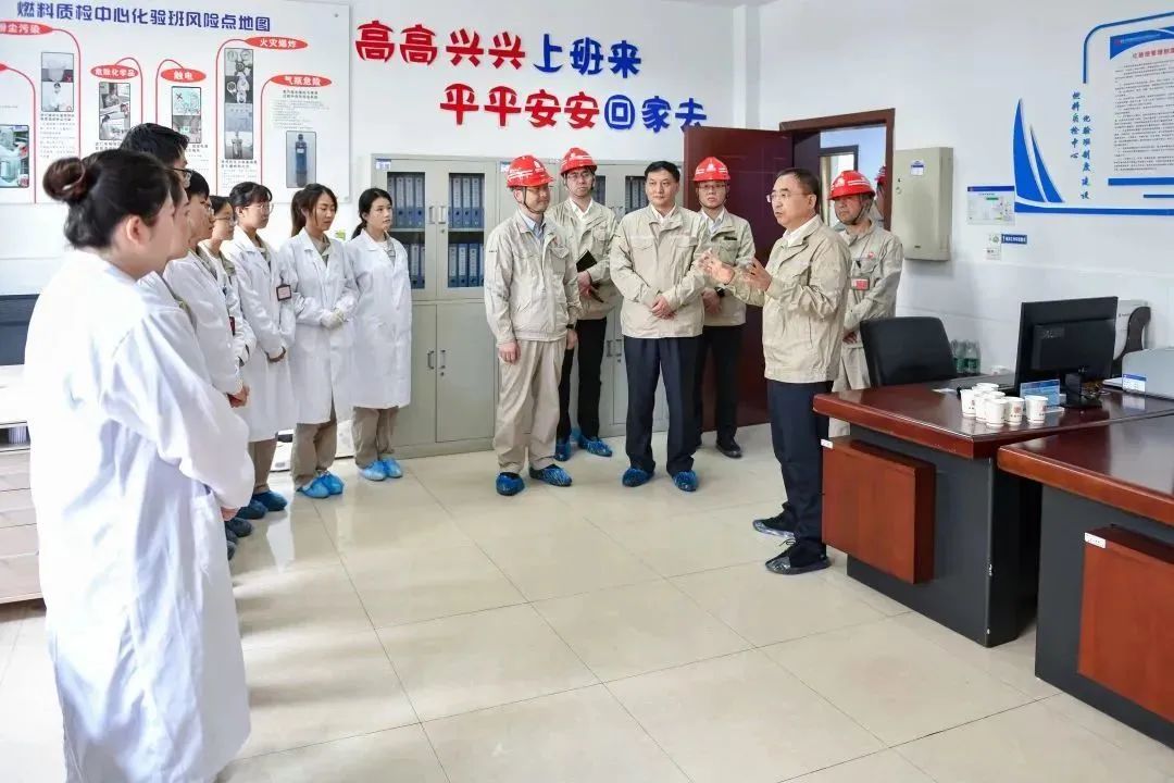 1683850901714005961.jpg 4.jpg